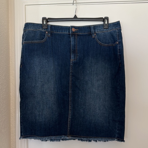 Denim skirt - Picture 4 of 5
